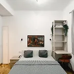 Lägenhet Cocktail I In Piata Romana Bukarest