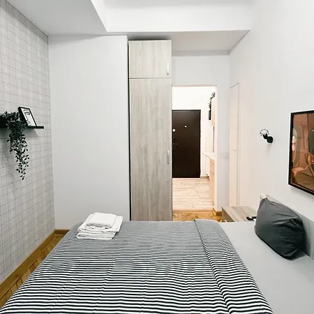 Apartment Navyfluid I 1 Bedroom In Piata Romana Bucharest