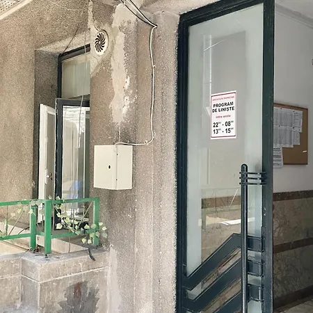 Cocktail I In Piata Romana Apartamento *