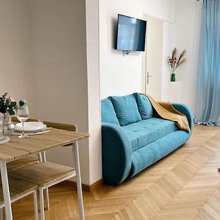 Cocktail I In Piata Romana Апартаменты