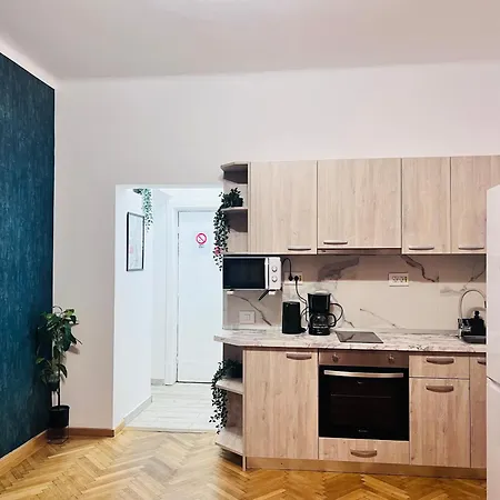 Cocktail I In Piata Romana * Bucharest