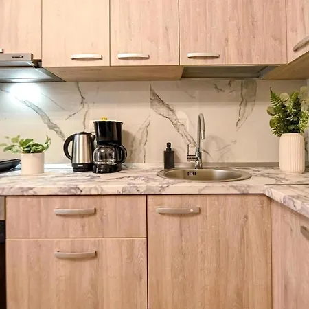 Cocktail I In Piata Romana Bucarest