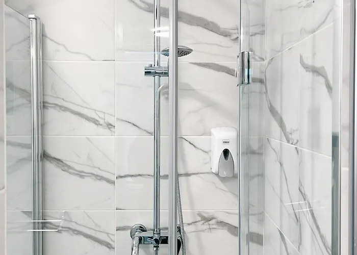 Cocktail I In Piata Romana Appartement *