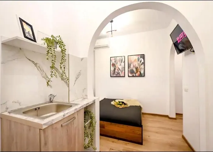 Cocktail I In Piata Romana Apartmán *