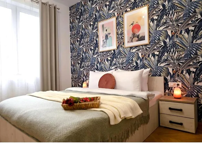 Cocktail I In Piata Romana Boekarest