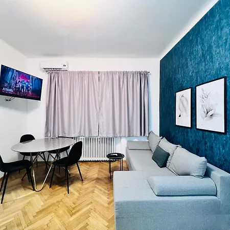 Cocktail I In Piata Romana Apartamento *